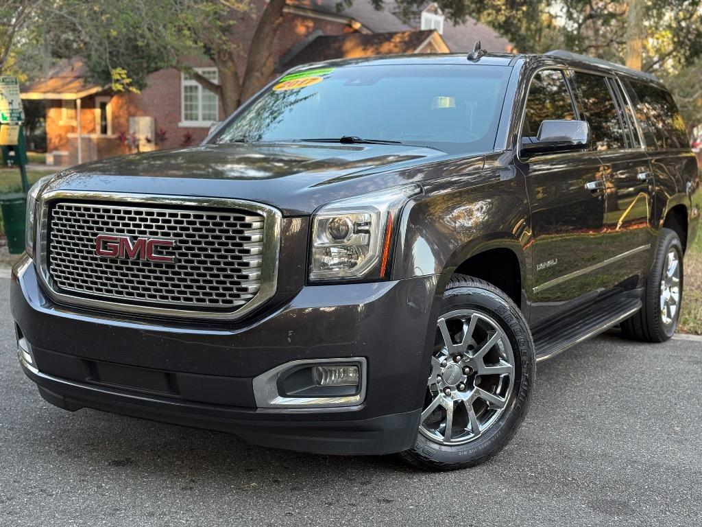 2017 GMC Yukon XL Denali's photo